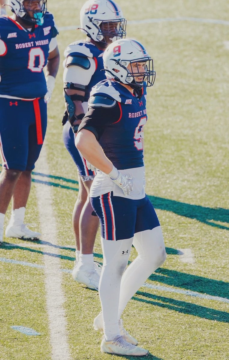 CoachColemanHC's tweet photo. In Unity there is Strength 🔴⚪️🔵 https://t.co/KtiFOEi86c