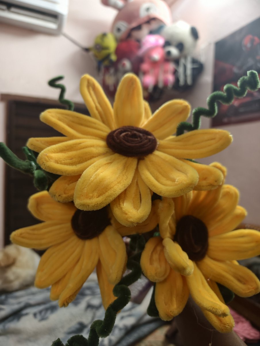 fluffygurll_'s tweet photo. When hours of effort turn into something beautiful 🌻💛 https://t.co/KwGPbAgbPg