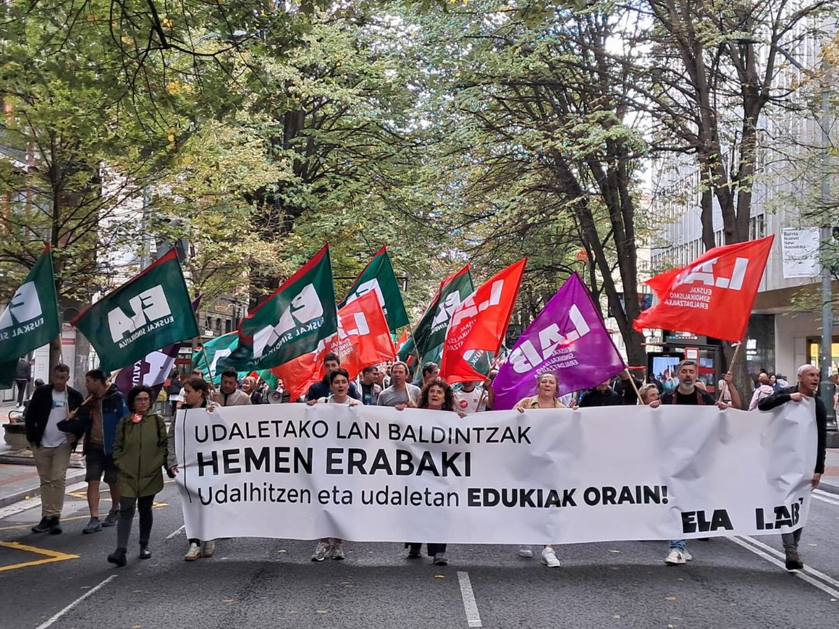 ELA_Sindikatua's tweet photo. π₯ #π¨ππππππ§π | βπ’π¨πππ πππ‘ππππππ ππ₯ππππ‘ | Langileek #EUDEL|i negoziazioaren blokeoa hausteko eskatu diote
π²https://t.co/fnRTJDFlSZ
βοΈGaur Greba egun da! https://t.co/9OanNUT7sP