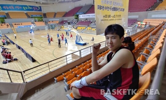 k0geppang's tweet photo. 아니 ㅈㄴ 어리다.. 왤케웃김 https://t.co/v57b5E0Xun