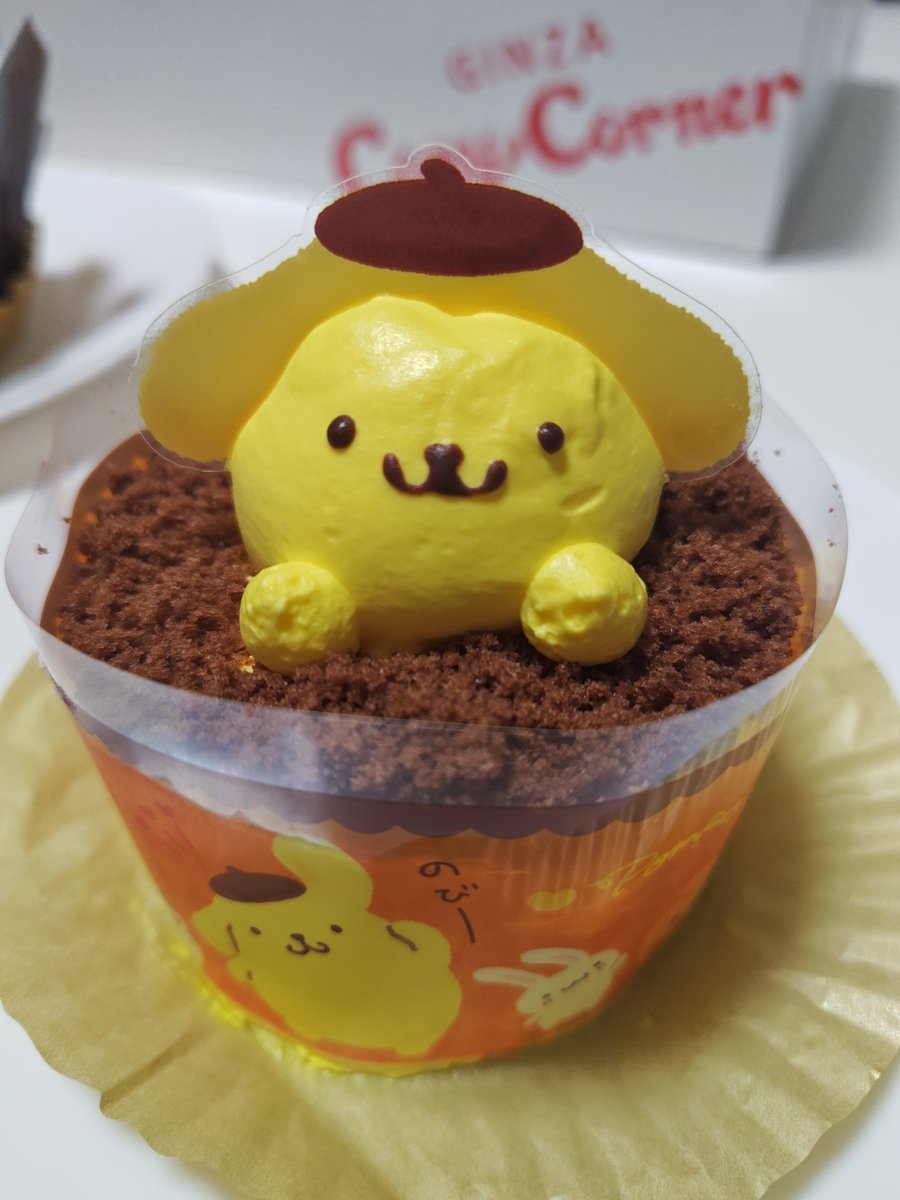 miyaa_0909's tweet photo. 今年のバースデーケーキはプリンちゃんにしてもらった🎂🍮 https://t.co/U38vMjBXev