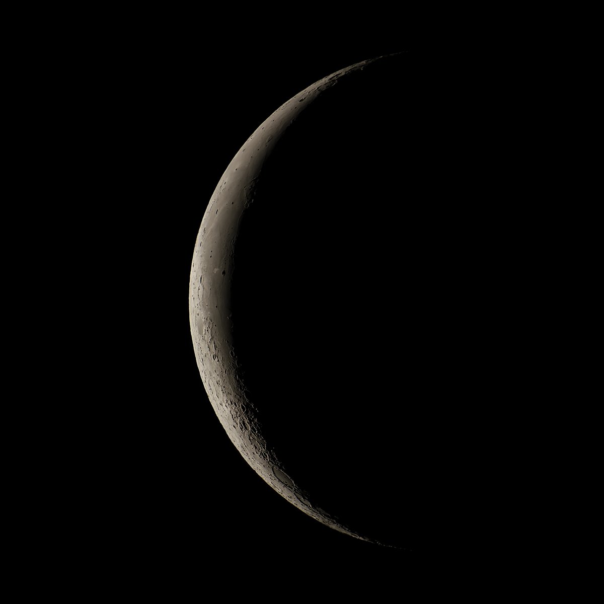 moonsystem's tweet photo. 2026-10-08 04:55 #旧暦八月二十七日 #Moondays https://t.co/1D5u36NIQy
