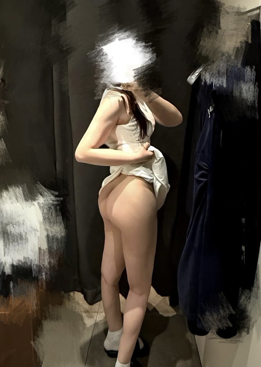 Liu3wen's tweet photo. 有没有人试过在试衣间做？ https://t.co/6a5joxgk0T