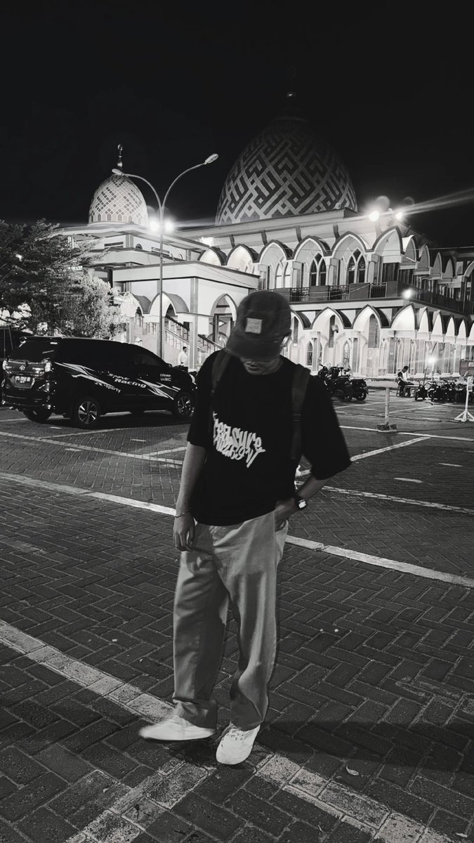 Alvoy_07's tweet photo. [QUEER FRIENDSHIP APPLICATION]

name: Vovo anak baik
age: 21+
occupation: pengacara (pengangguran banyak acara)
zodiac: pisces~
height: 170cm
mbti: enfp
hobby : playing games ML(user mid)
fun fact: bisa habisin nasi satu piring :v https://t.co/qA6JJA6zGJ