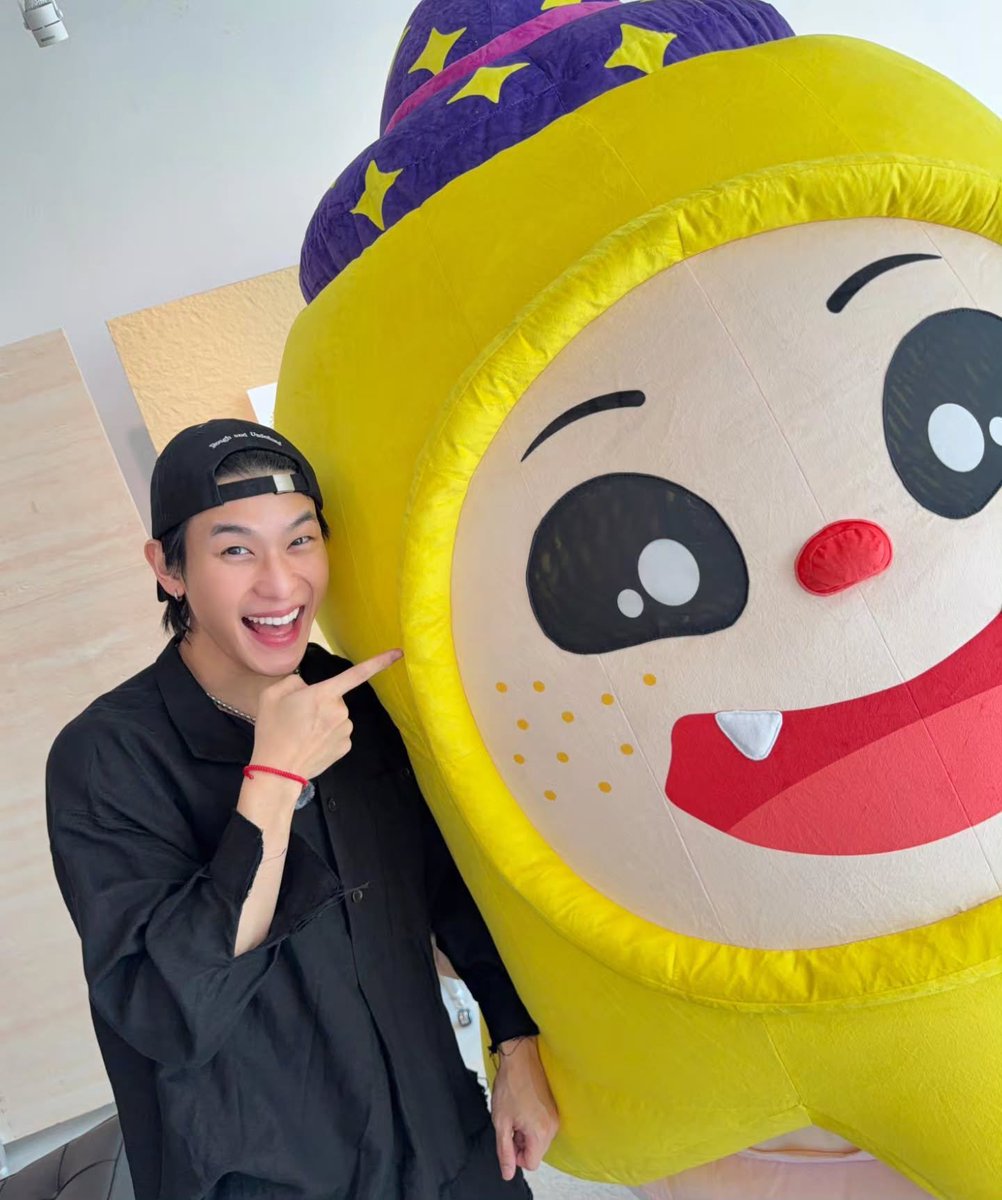 PalangBoon's tweet photo. ปัปป๊าเลี้ยงดีมากหลานยายอ้วนจ้ำม่ำตุวใหญ่อุ้ยอ้ายถ้าหนูเดินไม่ไหวหนูกลิ้งก็ได้นะคับ🥛🍌
#Donchaab #ออฟโรด #offroadKTP #OFFROAD https://t.co/J6JdupVf5Q