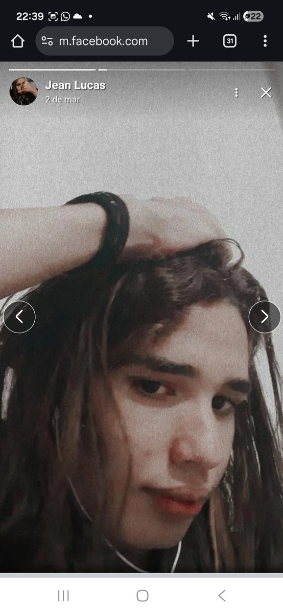 jjeanmori's tweet photo. O surto eu de cabelo liso https://t.co/RMD2KFo1vr