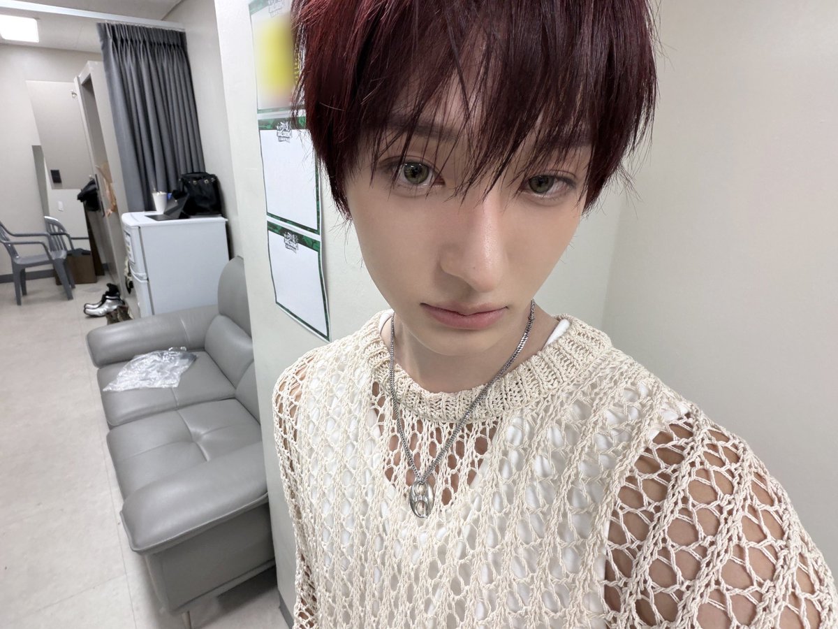 fuuu_mya's tweet photo. 나 렌즈 낀 동화 넘사랑하는듯........... https://t.co/YUxG2fXJot