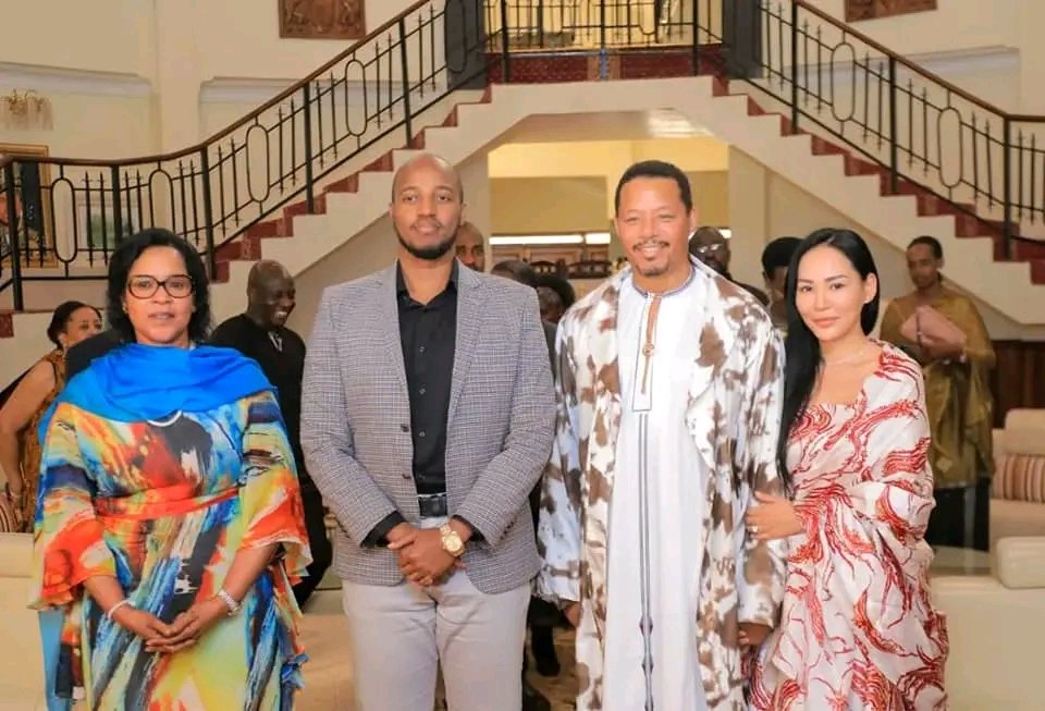 rwenzori_'s tweet photo. When Terrence Howard visited King Oyo at the Karuzika Palace in Fort Portal back in July 2022.

Accompanied by his wife Mira Pak, the Hollywood star explored massive opportunities for Tooro Kingdom in ICT, tourism, and youth empowerment.

The most iconic moment? King Oyo officially welcomed them into the culture by bestowing them with traditional Tooro pet names (Empaako):

• Terrence Howard became "Araali"
• Mira Pak became "Abwooli"

A beautiful bridge between Hollywood and the Pearl of Africa!