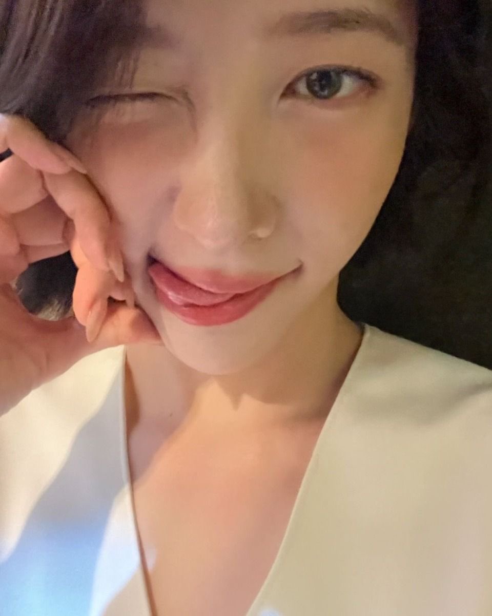 z__0___'s tweet photo. 뭐 이런 치명강아지가
나아무래도 혓바닥콤 있는듯 https://t.co/mkpMTsFqMs