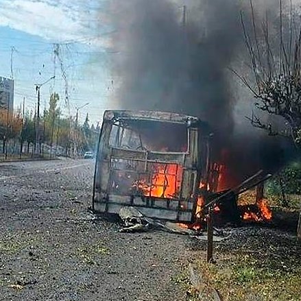 DailyMail's tweet photo. Buses are destroyed by Russian strike, killing at least 30 passengers in Ukrainian frontline town https://t.co/ORS0XnuUa3