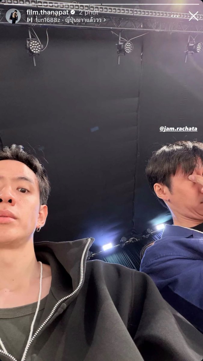 JFGanhHeTang20's tweet photo. Together again 😊
#SiamParagonBIFW2026xJamFilm https://t.co/d7b5ksx4PZ