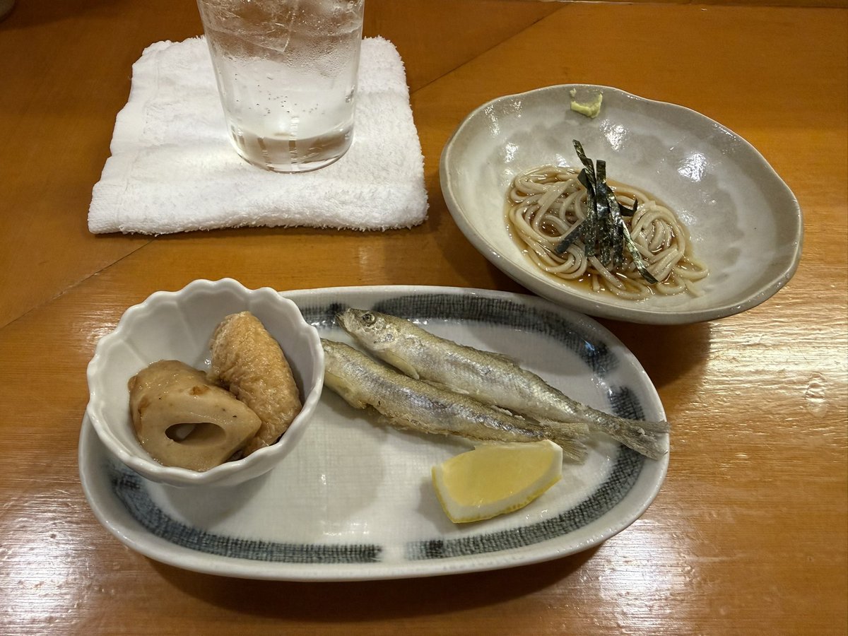 kotonacoco1's tweet photo. ＃ことな酔い
＃酔いどれことなグルメ

これがお通し🍶✨
この一口蕎麦がいいんだよー https://t.co/Qo9ICx332z
