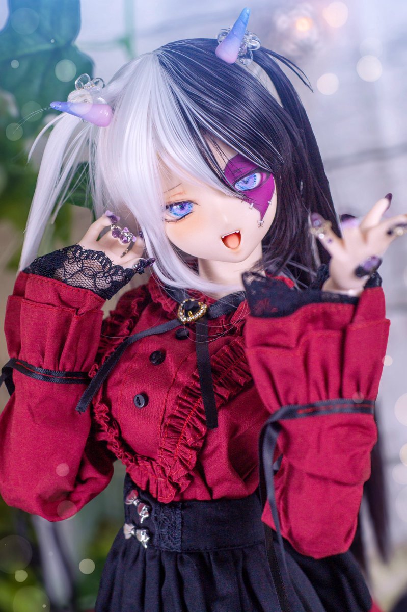 KnickNYAck's tweet photo. 【おしらせ】
DDH-09 バイコーンゾンビお姉さんヤフオクに出品しました
https://t.co/q4Aj0NN8fz
手描きアイ、ウィッグ、ツノがおまけで付いてきます。
11日（日）22時20頃までお家を探しています。
素敵なお家が見つかりますように✨
#にっくにゃっ子 https://t.co/GMKu94BVe6