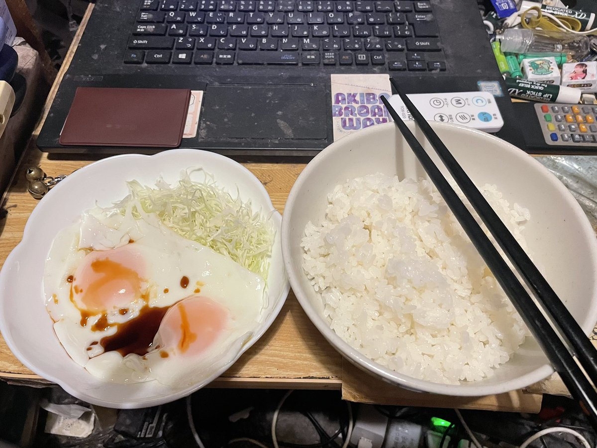 7160h's tweet photo. 夜メシ
今夜は、手抜きで済まします😅 https://t.co/VrGESUfYkn