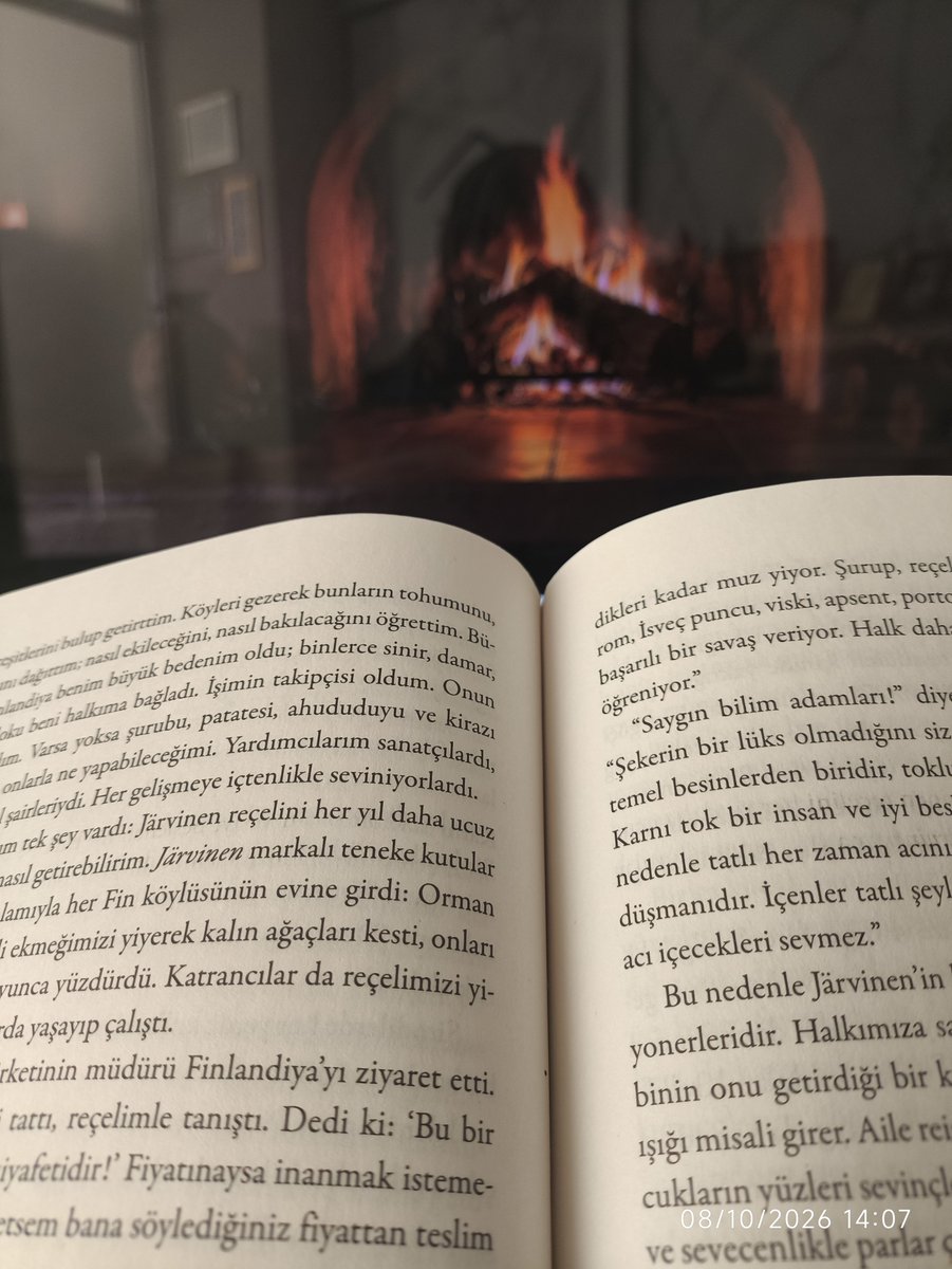 _a_yvz's tweet photo. Şöminemsi keyif ✨

#kitap 
#şömine https://t.co/CLpgPBetkR