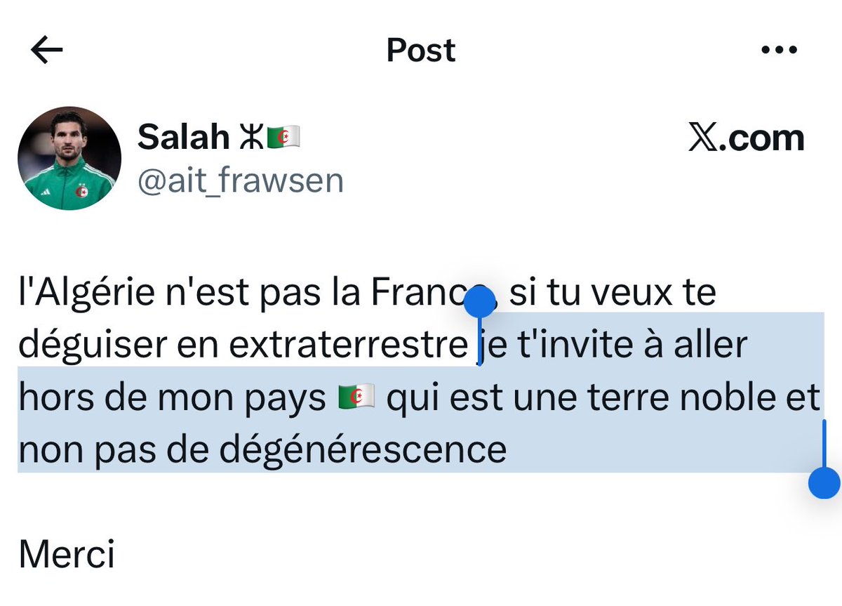 Abeillle_'s tweet photo. Regardez le insulter le peuple de « son pays qui est une terre noble ». Tout ça parce qu’il est en tempête émotionnelle pour une femme qui porte une perruque bleu pour un évent de cosplay. https://t.co/i0ikAhG0dz