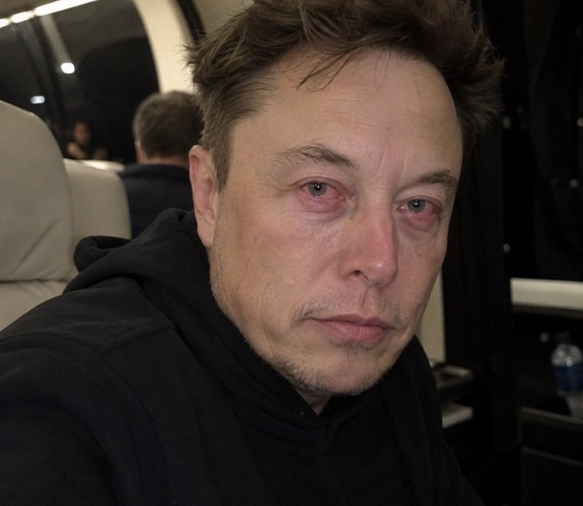 ElonEmpireUS's tweet photo. 😂 Be honest… which one do you struggle with the MOST?

💸 Saving money
😴 Sleeping early
🙄 Staying away from drama
🍕 Turning down delicious food

👇 Pick just ONE! https://t.co/SA2MgIL1Sx