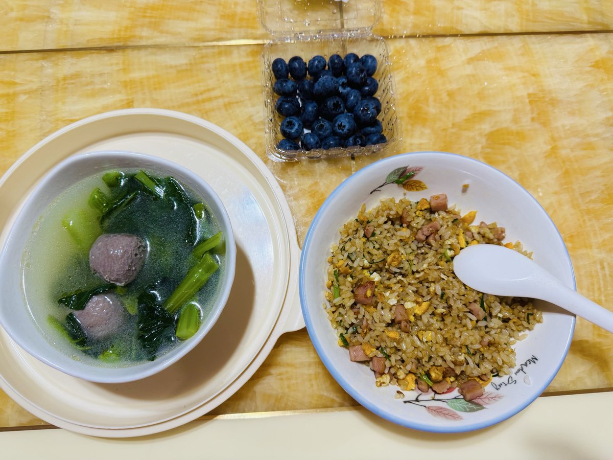 JjdewxKarry's tweet photo. 好久没做饭啦😗 https://t.co/HIisoE30rF