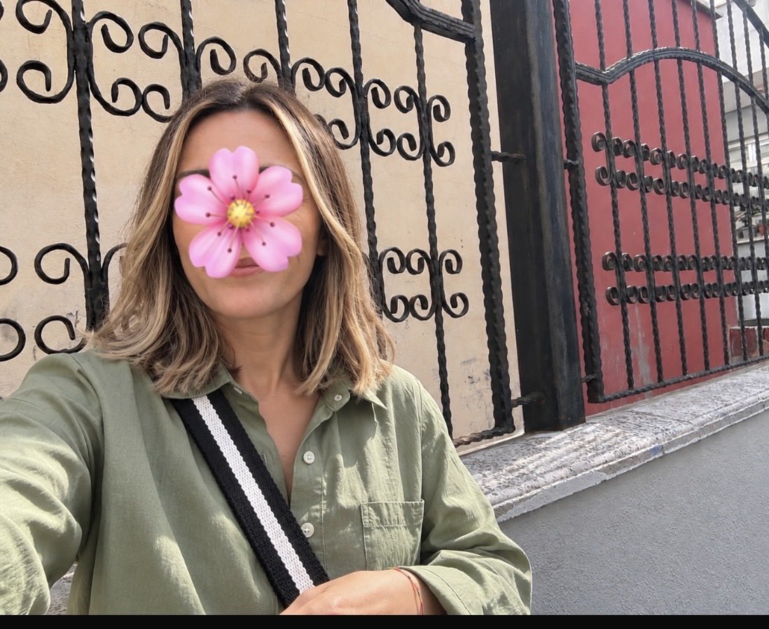 TRK2vx's tweet photo. Bugün nöbetçilik bende.🌸🤍 https://t.co/aQ37ZDP7wC