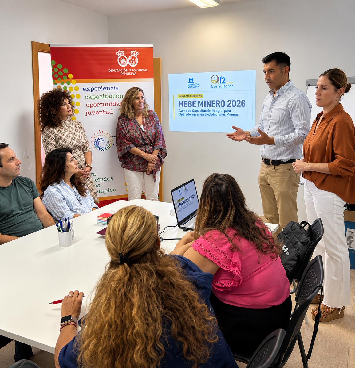 DipuHU's tweet photo. 🔵 Comienzan las actividades formativas del #PlanHEBE #Minero de @DipuHU 
✅ En #ValverdedelCamino “Capacitación para operadores/as en explotaciones mineras”
✅ En #MinasdeRioitinto Operador/a Minero/a en Actividades Extractivas a Cielo Abierto” https://t.co/UDWNmkyrwT