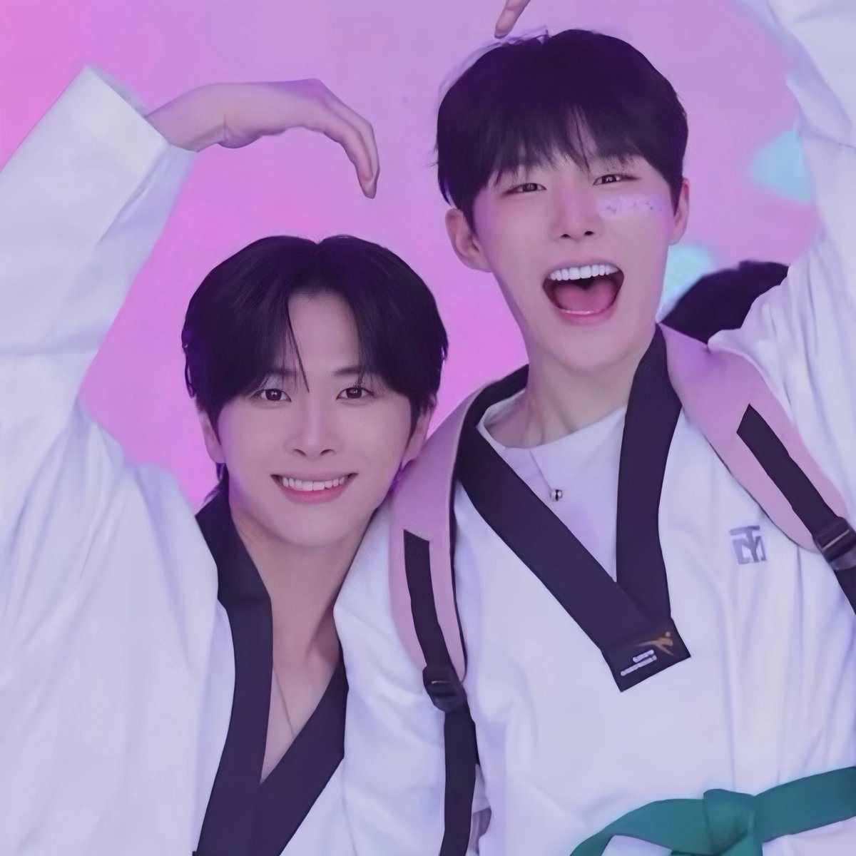 haesooyam's tweet photo. 何が好き？！🫶

#라인업컴퍼니 #해수 #진구 https://t.co/X1nubCzpww