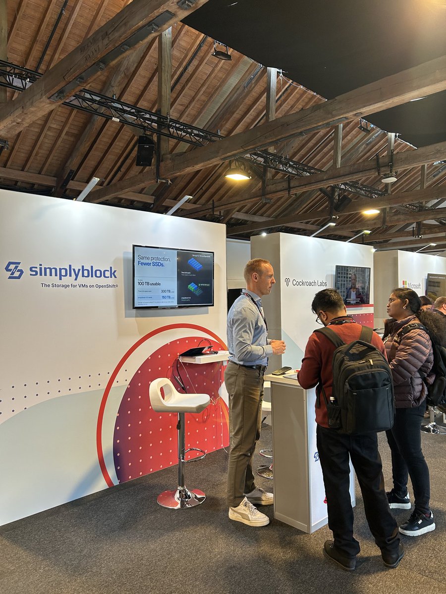 RedHatEMEA's tweet photo. A glimpse inside todayโs partner exhibition ๐ 20+ partners are here today to showcase their open collaboration with Red Hat to help our customers succeed!
Plenty happening on the show floor at #RHSummit: Connect London! #Partners #Ecosystem #RedHatPartners https://t.co/sWPK3bb1s2