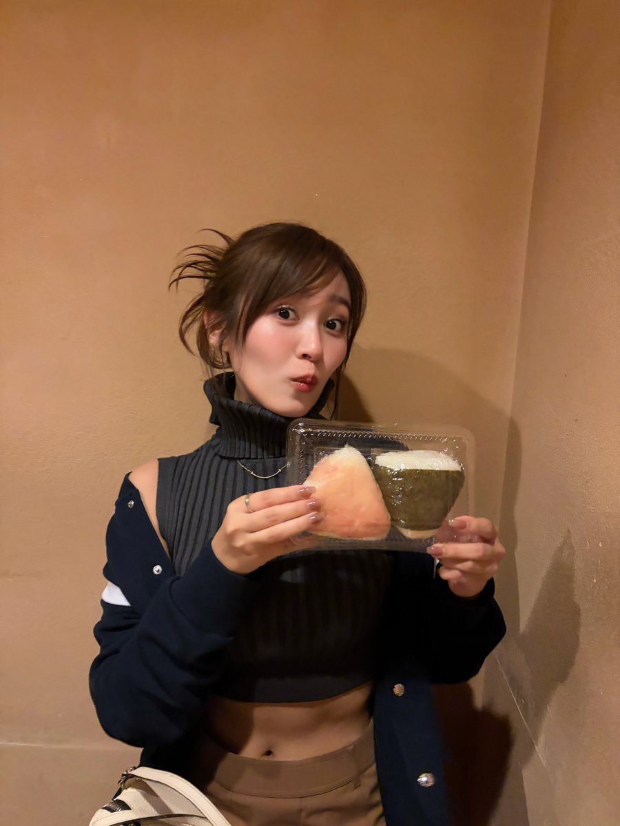 _fl_monika's tweet photo. 食べたら運動‼️🍙🏃‍♀️ https://t.co/B8PSTgC4Ko