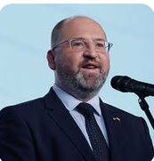 julia3302's tweet photo. "Absolwent IX Liceum Ogólnokształcącego w Gdańsku. Podjął następnie studia z zakresu stosunków międzynarodowych w Szkole Głównej Handlowej w Warszawie, których nie ukończył"
Nie studia, lecz chęć szczera zrobiła z niego donosiciela. https://t.co/S64sOewB6Y