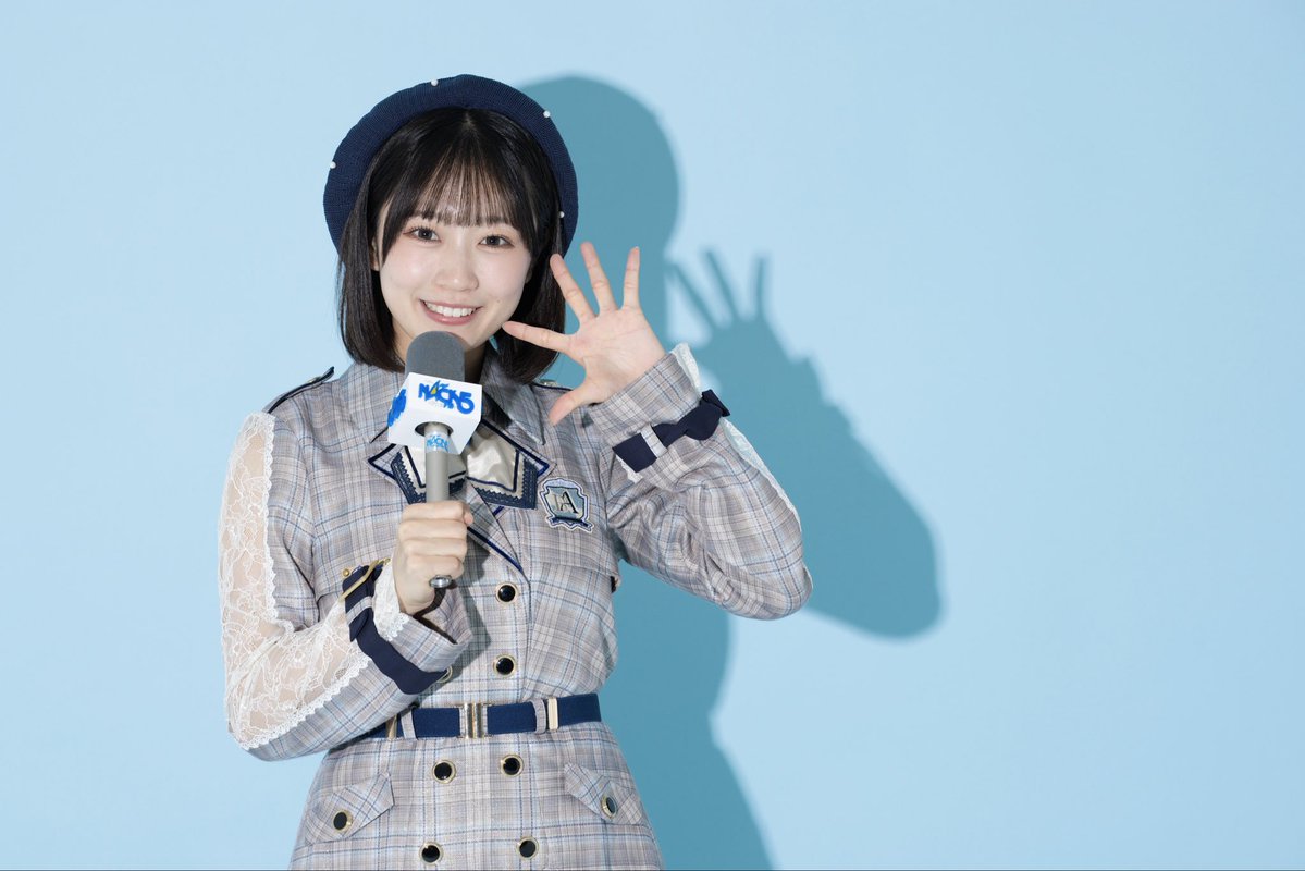 studio_z1020's tweet photo. 本日、「GOGOMONZ Live Catch!」で当店をご紹介して頂き、リポーターにアイドルの須永心海さんが来てくれました。
ずっと笑顔で接して頂き素晴らしい子でした。
ファンの皆さんの気持ちが良く分かります💦
これからも勝手に応援させて頂きます😀
@miuna_bokuao 
#須永心海
#僕青
#僕が見たかった青空 https://t.co/go1iJvKxYi