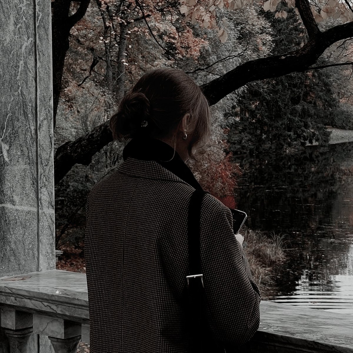 0DYSSEYSQ's tweet photo. ⠀  ¡𝗕𝗜𝗘𝗡𝗩𝗘𝗡𝗜𝗗𝗫 𝗔 𝗕𝗥𝗔𝗧𝗜𝗦𝗟𝗔𝗩𝗔!

──── vera ferrer.
──── 21 años.
──── estudiante de bellas artes. https://t.co/lbVXEWmYXW