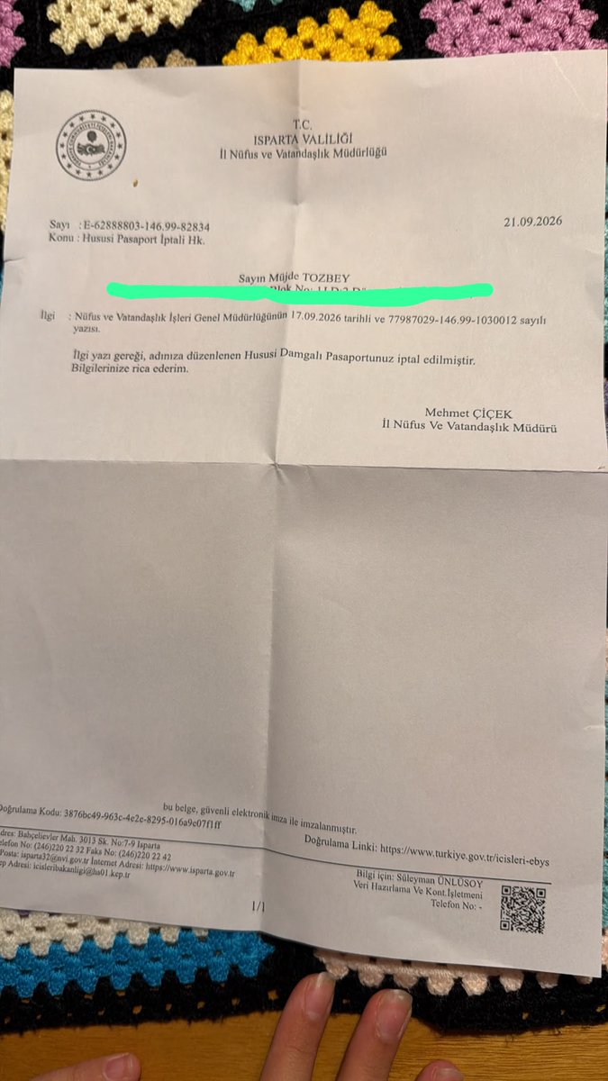 MujdeTozbeyy's tweet photo. Sarı zarf⚠️⚠️ Fatmanur ve Hifa İkra'nın tecavüz duruşmasından ve adıma dava açılmasından bir hafta önce adresime gönderilen sarı zarfta 25 yıllık avukatlık mesleğimden dolayı hak kazandığım yeşil pasaport hakkımın, hiçbir gerekçe gösterilmeden iptal edildiği tarafıma bildirilmiştir. ☺️☺️@oncecocukkadin