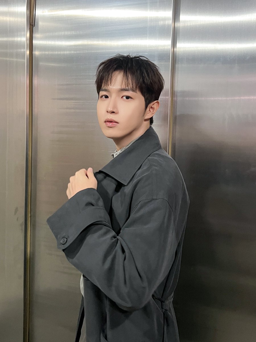 KJH_officialtwt's tweet photo. [📸] 2026.10.08 Mnet <M COUNTDOWN>

#김재환 #KIMJAEHWAN 
#Love_From_Here https://t.co/cUyGaLwxDJ