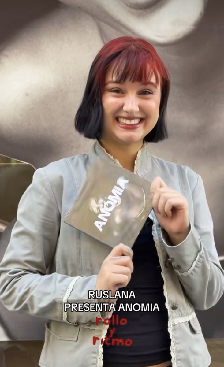 ruski_lla's tweet photo. cómo vas a estar tan feliz 😭🤏🏼❤️🥹✨️💿 https://t.co/cm4GgqDxUB