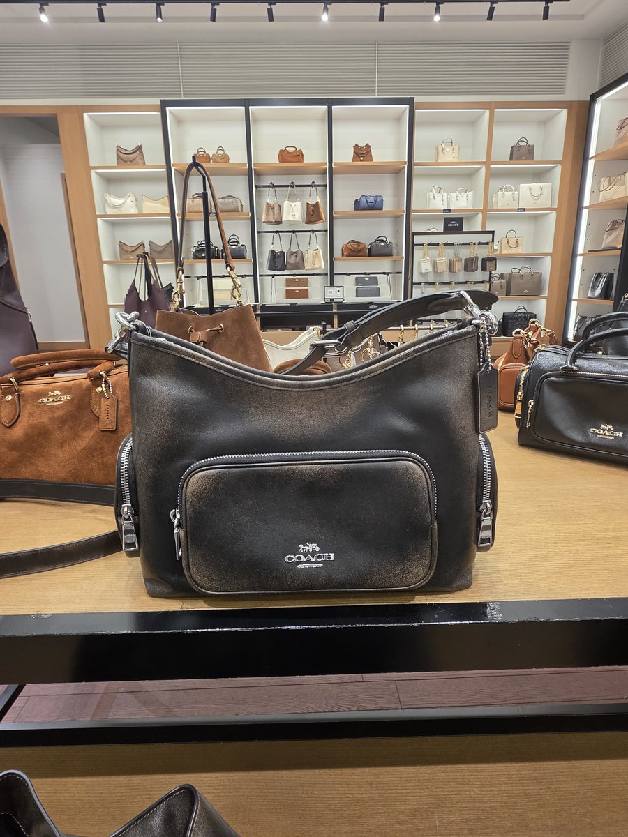 runajunann's tweet photo. 友達とアウトレットでお買い物✨️
COACH衝動買い😅 https://t.co/nCgq41qdKX