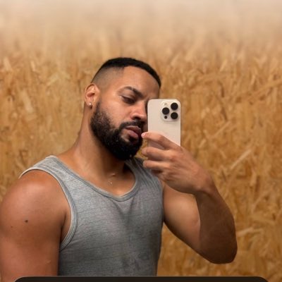 marinho_va96378's tweet photo. #NovaFotoDePerfil https://t.co/raJxBDelJX