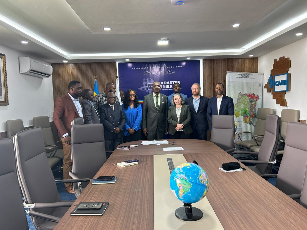 UKinDRC's tweet photo. Le BGS était à Kinshasa la semaine dernière pour poursuivre ses échanges avec ses partenaires congolais sur le renforcement des capacités géoscientifiques de la RDC. 

#UKDRCPartnership https://t.co/VPE4m7ooDg