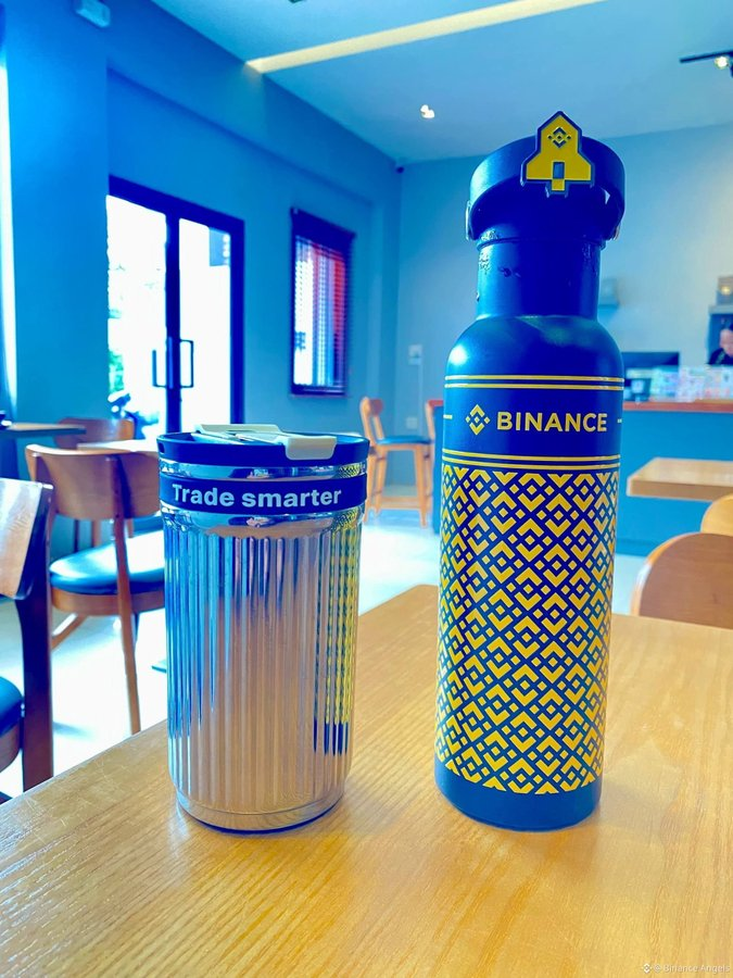 BinanceDesi's tweet photo. Some things are meant to go hand-in-hand 🤝 https://t.co/MyjK7baMPq