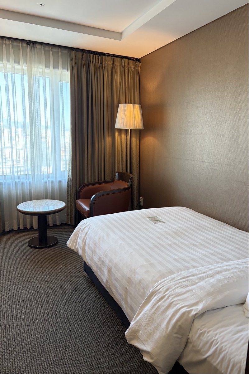 1人渡韓は毎回ここ🇰🇷
斜め前のドーミーインより2万円安い💸
🏨ベストウェスタンプレミア江南
・最寄りは新論峴駅で利便性◎
・江南まで歩いていける
・コンビニ近い
・水回り綺麗
部屋もきれいで快適だから渡韓民におすすめ!毎年5回は泊まってる常連ですwwww https://t.co/x3IKUCNguT