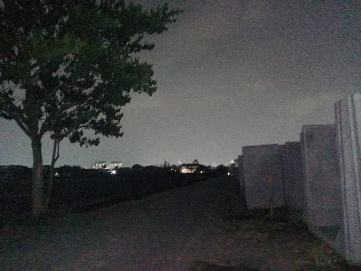 funjerseybolaxx's tweet photo. coli outdorr deket sawbes sentim.
engass bgt aku pake jaket ojol n jersey.
#gaysemarang #coli #outdoor #sange #fethisjersey #fethisojol https://t.co/fKR3uGit8F