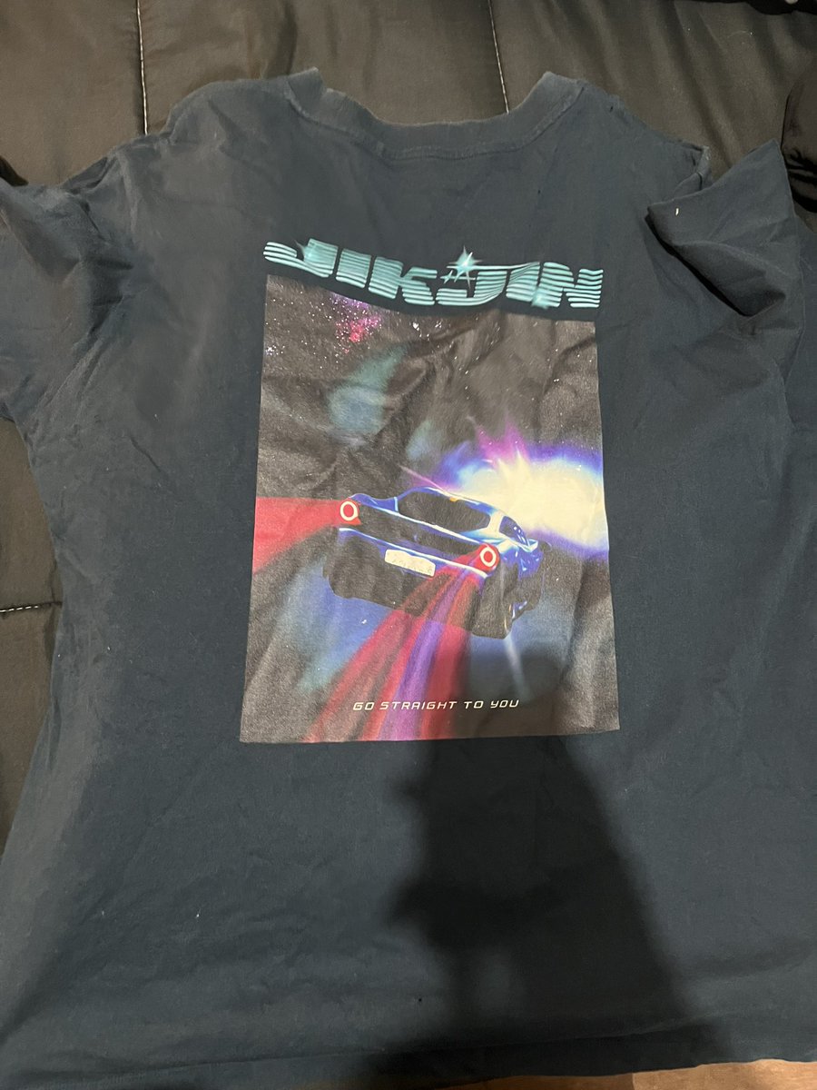 jarnatthajay's tweet photo. ส่งต่อเสื้อ Uniqlo x Treasure 
ลาย jikjin

*ตำหนิมีรูมด*

- 150 รวมส่ง 

#เสื้อผ้ามือสองราคาถูก  #ส่งต่อเสื้อผ้ามือ2 #โล๊ะตู้เสื้อผ้า #ส่งต่อเสื้อผ้าสาวอวบ
#ส่งต่อhomeboy #ส่งต่อเสื้อผ้ามือสอง #ส่งต่อstylistshop #homeboy #ส่งต่อเสื้อผ้ามือ2 #ส่งต่อuniqlo https://t.co/8HekqbG0Rh