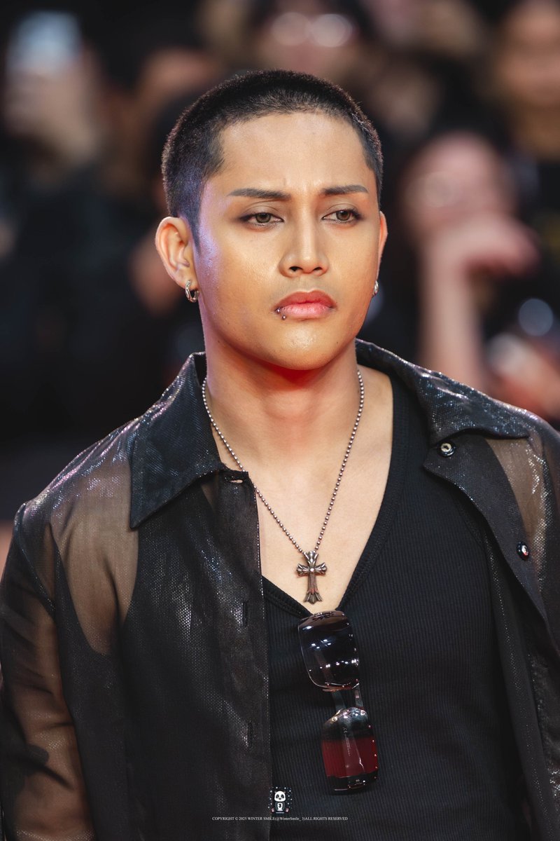WinterSmile_3's tweet photo. 261006 SB19

SB19 AT FMA RED CARPET

a thread: 1/2

#SB19 #FilipinoMusicAwards #FMAs https://t.co/PNl5XXgpuI