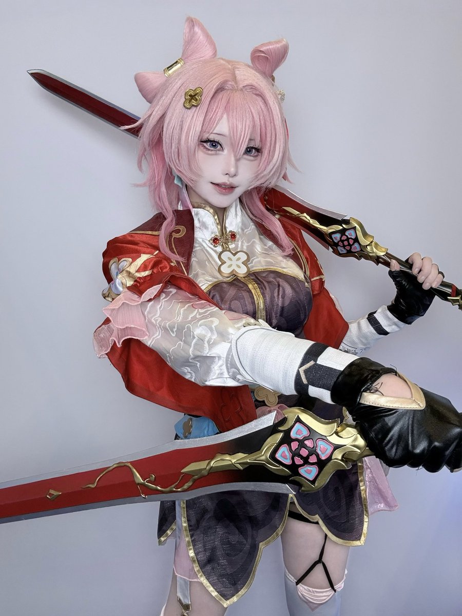 lovelyai_'s tweet photo. 🗡️72
#HSR https://t.co/aDlI8y2BdF