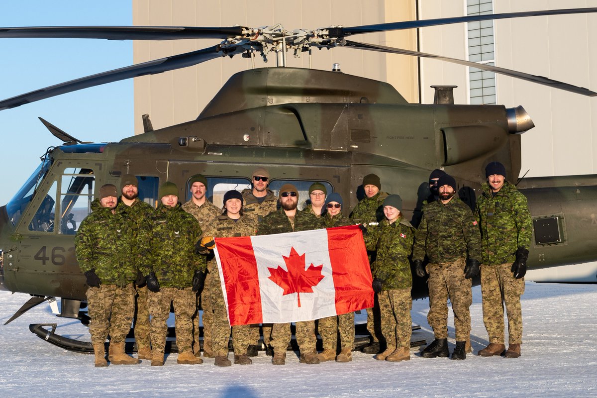 CJOC_COIC's tweet photo. Today, as Canadians gather with loved ones to celebrate Thanksgiving, we express our deepest gratitude to all Canadian Armed Forces members 🇨🇦🍁 https://t.co/YzSRL0tsyZ
