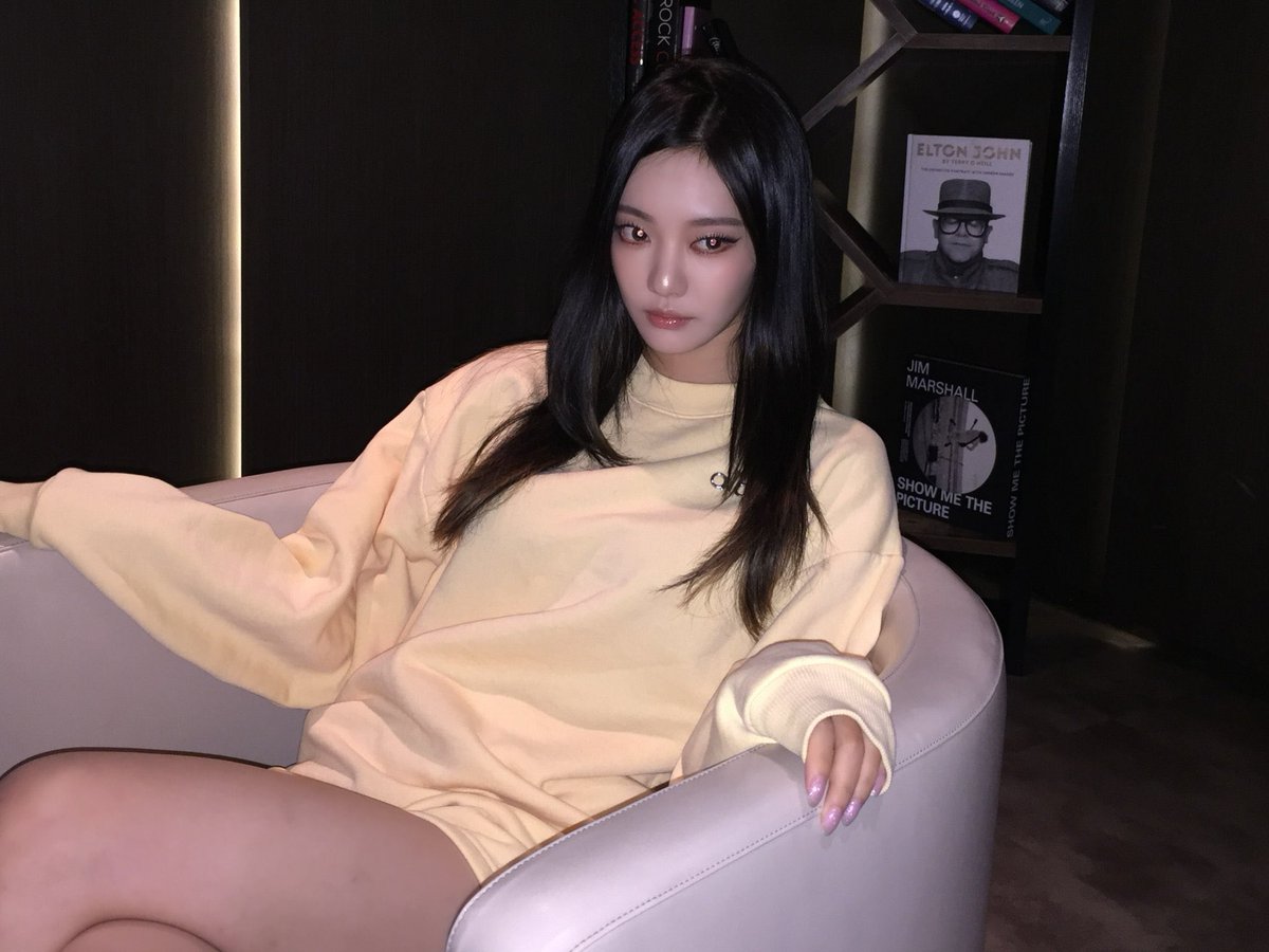 ninezhuo's tweet photo. Alo 🐥 https://t.co/0jNAI7mRQe