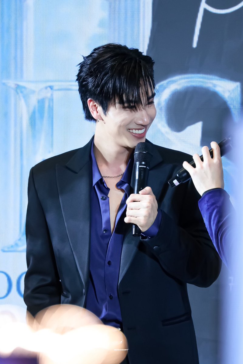 berliozany's tweet photo. (🐯) — เติมยิ้มเพิ้ดเพิ้ด 🥺🤏🏻💙

PERTHSANTA BEAUTY BLOOM

#destinyclinicxPerthSanta 
#PerthTanapon #KDPPE https://t.co/UGRysMabYJ