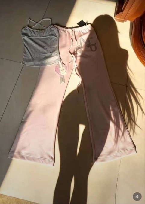SignalPionn6cp's tweet photo. 05 的   

 女大 找男    

恋爱次数 2 （希望是男大） https://t.co/0rLdxRaBuK
