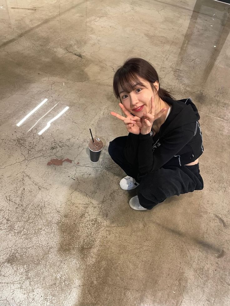 mirachelinara's tweet photo. Chelinara paling nyaman saat sedang jauh dari kamera dan bisa melakukan hal-hal sederhana yang dia suka. 

Dia juga nggak gampang dekat dengan orang, tapi kalau sudah percaya, dia bisa sangat perhatian dan terbuka. https://t.co/Zvgptg7g3o