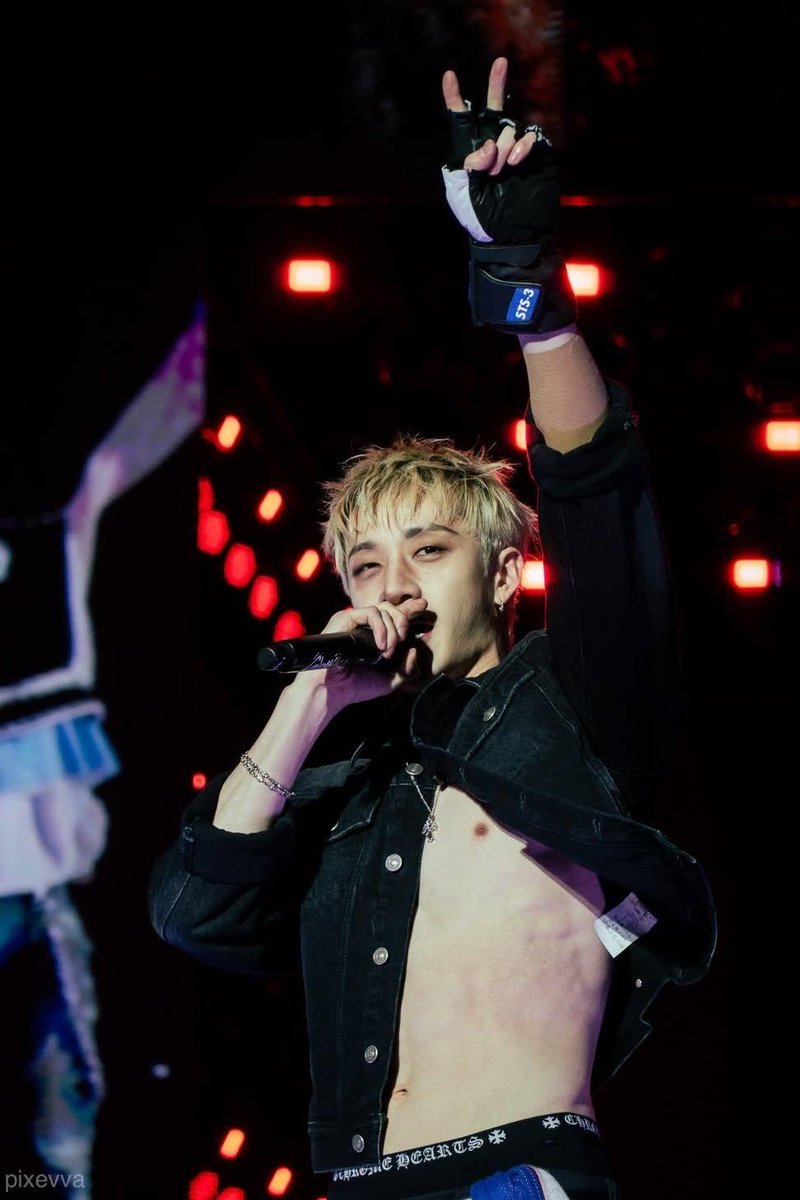 hyunishine's tweet photo. FUE TOMADA EN ARGENTINA, EXACTAMENTE EL DÍA 15 https://t.co/EpeCmtS0jU