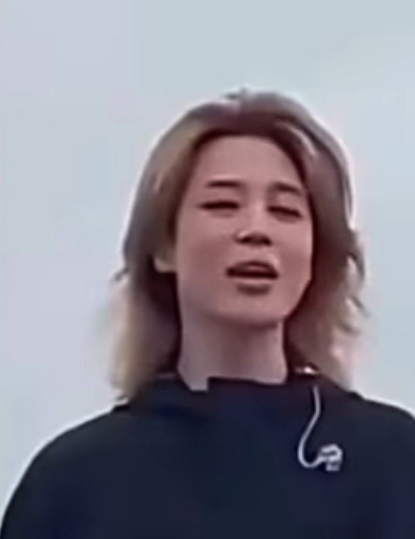teamobantang's tweet photo. OE COMO VAN A DECIR QUE JIMIN SE PARECE A SHEYLA ROJAS AKSJDLSHDLDJDDL PTM SE PASARON, COMO DOS GOTAS DE SOJU 😭 https://t.co/yjHSAmiAEh