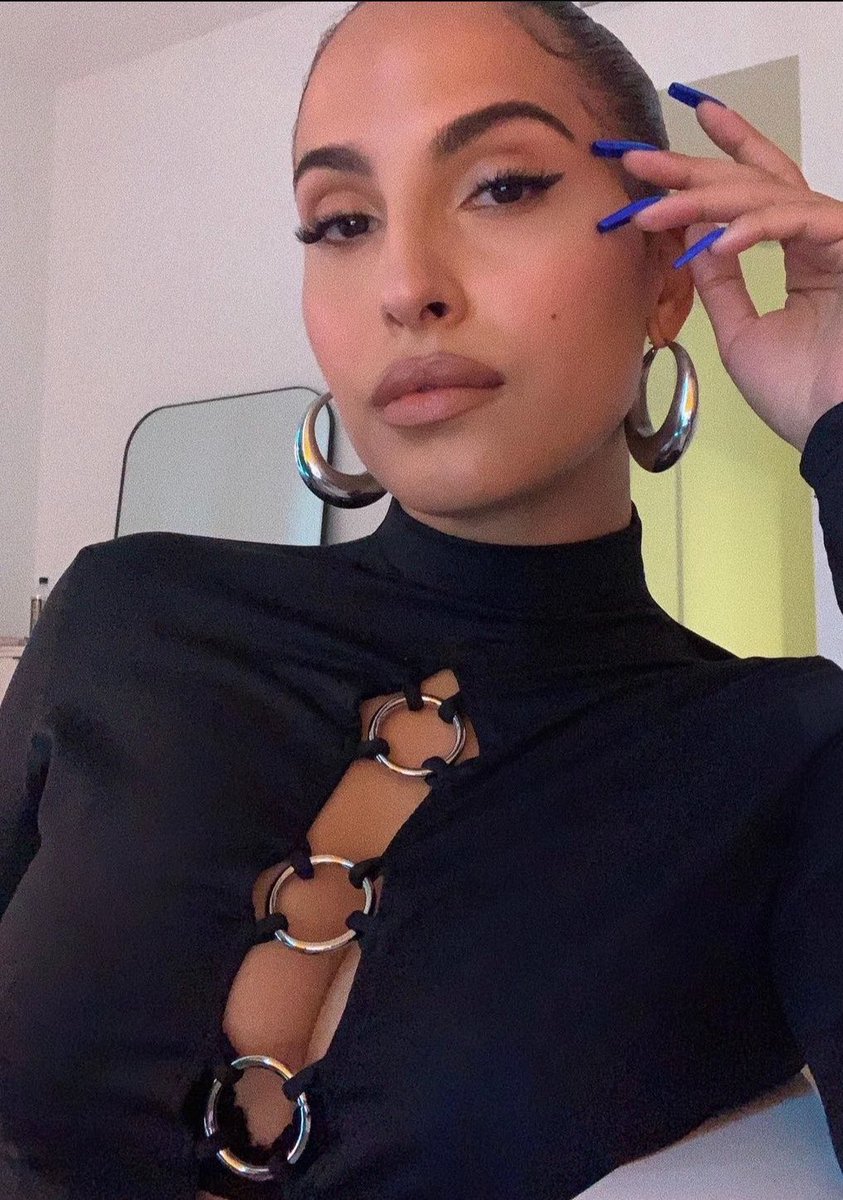 nfr_podcast's tweet photo. SNOH AALEGRA ALBUM 🚨

A LEGENDARY LOVE 💿

DROPPING SOON.

• Her first since 2021’s ‘Temporary Highs In The Violet Skies’. https://t.co/a545TnxBXG